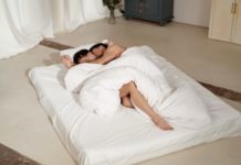 I Often Catch My Partner Masturbating—Is This Normal? A Sex Therapist Weighs in