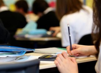 What’s the Difference Between Student Loan Refinance and Student Loan Consolidation?