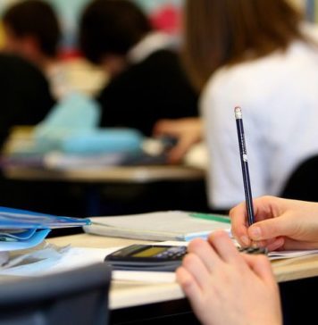 What’s the Difference Between Student Loan Refinance and Student Loan Consolidation?
