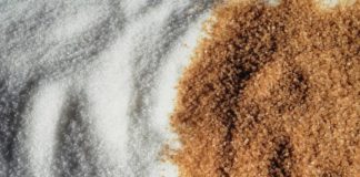 What’s the Difference Between White Sugar and Brown Sugar?