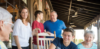 6 Special Ways to Celebrate Grandparents