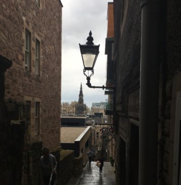 Plan a Trip to Edinburgh: Inspiration from 29+ Travel Experts