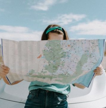 Get This FREE Women Traveling Solo Toolkit + Masterclass!