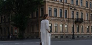 Science Shows Short Walks Can Minimize Sugar Cravings