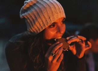 How Long Before Bed Should You Stop Eating?