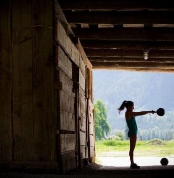 4 Simple Exercise Tweaks for Stronger Glutes
